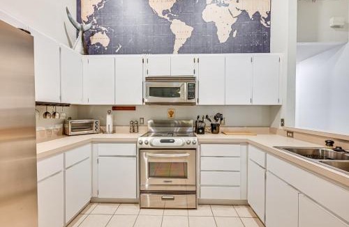 Dade City House | Close to Dtwn! Family-Friendly Dade City Townhome