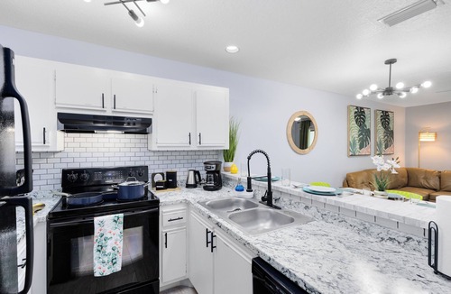 Titusville Apartment | Close to NASA & KSC ~ Pool, gym, games!