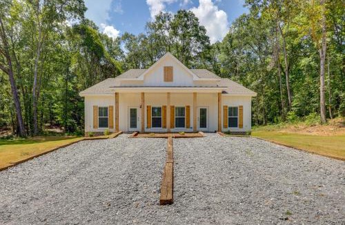 Millbrook Apartment | Close to Sports Complex Modern Millbrook Duplex!