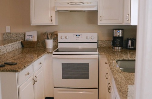 Fort Morgan Condo | CLOSEST CONDOS TO BEACH ! KING BED - PICNIC TABLE - SWING - PARKING UNDER UNIT