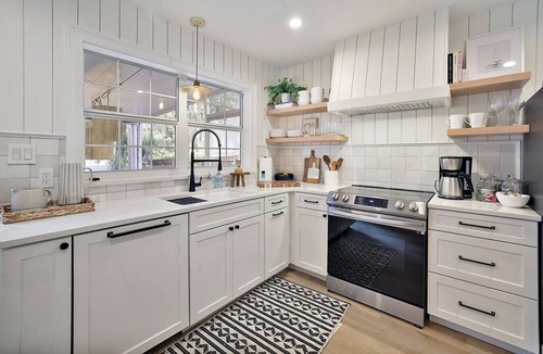 Mount Dora House | Closest Stay to Downtown Mt Dora - Renovated - Walk Everywhere