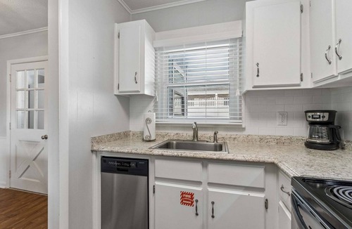 Ocean Cay House | Coastal Blue #3 - Beachside Townhouse Close to Everything!