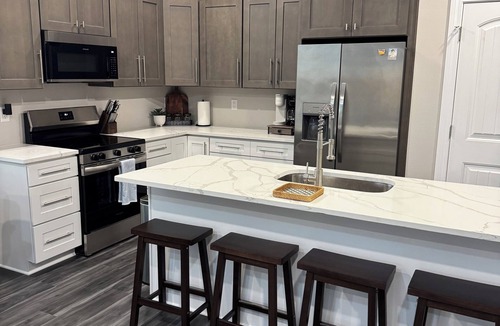 Ono Island House | Coastal Haven-New 3BR/2BA Home, near Beaches+Fenced Yard, Pet-Friendly!