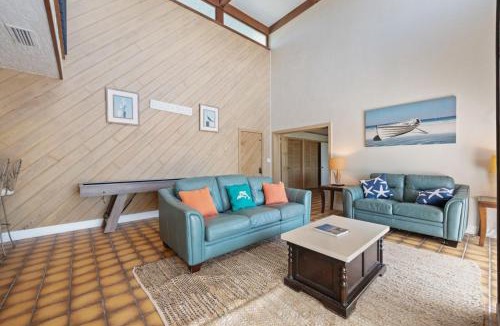 Snug Harbor Estates House | Cocoa Beach Riverfront Pool Home