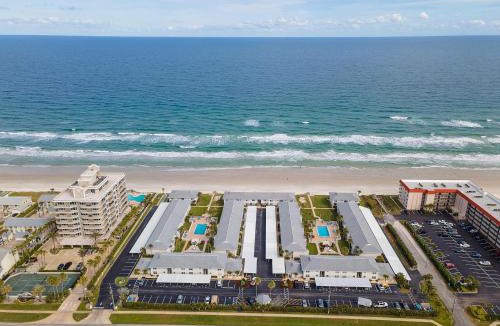 New Smyrna Beach House | Colony Beach Club 109