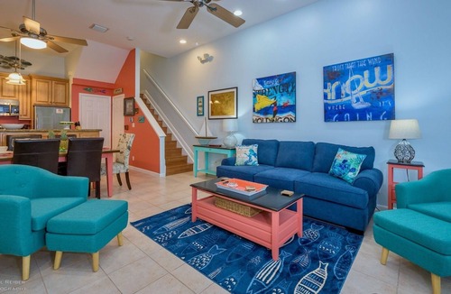 Truman Annex House | *COLORS OF THE KEYS* Villa Near Duval + Last Key White Glove Service.