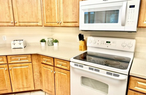 Orange Beach Condo | Come Dip Your Paws In The Water! Elite Pet Friendly Condo On Ground Floor