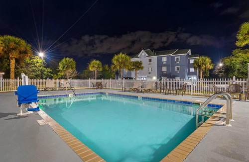 Pensacola Hotel | Comfort Inn Pensacola near NAS Corry Station