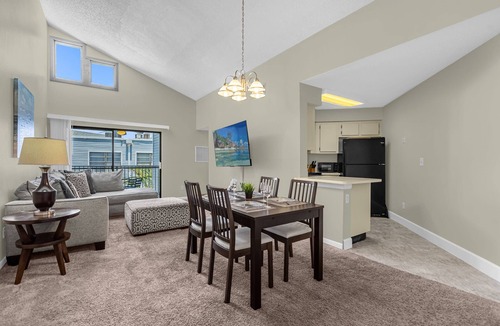 Ventura Apartment | Condo with Pool Access Near Golf Course, Airport