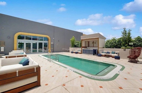 Wynwood Art District Condo | Contemporary condo with rooftop pool, balcony & designer amenities