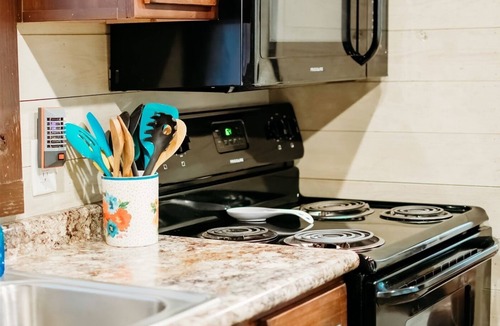 Gadsden Cabin | Coosa Cottage at River Rocks Landing