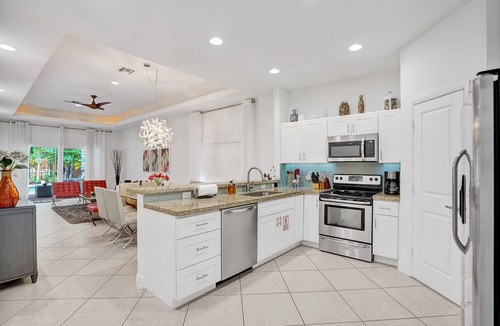 South Corals House | Coral Reef Villa 🌴 Private Heated Pool, Grill, Private Patio | 1.9 mi to Beach 🏖️
