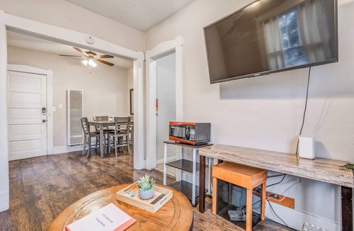 New Pathways Apartment | Cornerlight Haven | 6 Min to Overton Square