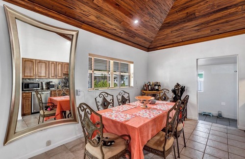 Anglers Park House | Cosy House in Key Largo with a Private Boat Ramp and Beach access