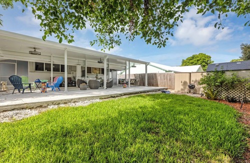 Anglers Park House | Cosy House in Key Largo with a Private Boat Ramp and Beach access