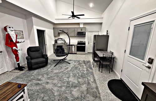 Slocomb Apartment | Countryside Duplex 2 Bedroom 1.5 bath Family Friendly No Pets