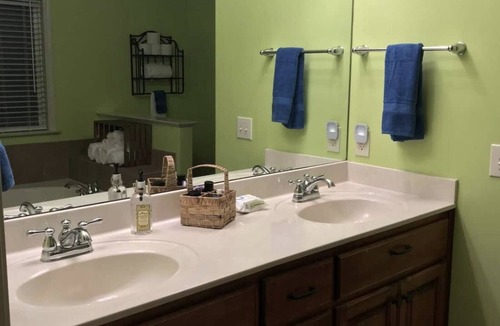 Prattville House | County Road, Country Setting, Close to Everything!