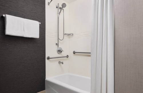Troy Hotel | Courtyard by Marriott Troy