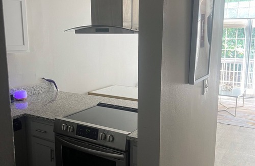 Redmont Park Apartment | Cozy 1-bedroom apartment in serene Birmingham with AC, WiFi, fitness room