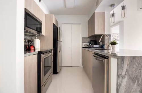 Aventura Apartment | Cozy 1-bedroom apartment with AC in brilliant Miami