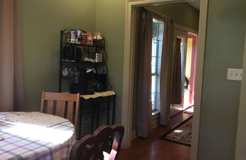 Perkinston Cottage | Cozy 1-bedroom cottage in beautiful Perkinston located on a peaceful farm.