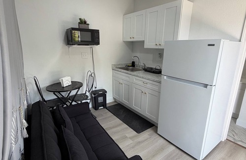 Azalea Park Apartment | Cozy 1-bedroom studio in peaceful Orlando with AC ,Free parking