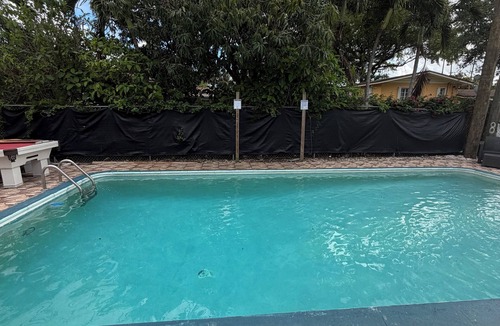 Ives Estates House | Cozy 1-bedroom suite in beautiful Miami with AC and pool