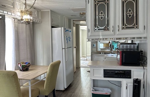 Mill Run Cottage | Cozy 1-bedroom tiny home minutes from Disney, SeaWorld, and Universal!