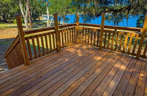 Keystone Heights Cabin | Cozy 1-bedroom lake front cabin in the quaint town of Keystone Heights, FL