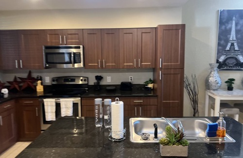Land of the Presidents Apartment | Cozy 1-bedroom apartment in delightful West Palm Beach with WiFi, fitness room