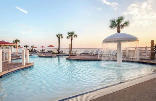 Elrod Estates Hotel | Cozy 1-BR |Partial Ocean View & Balcony