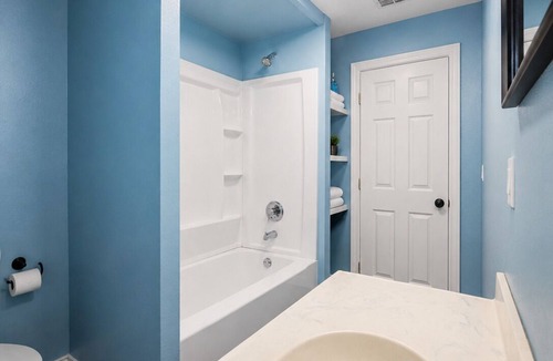 Fort White Apartment | Cozy 2-bedroom apartment in charming Fort White with AC