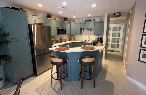 Royal Harbor Condo | Cozy 2-bedroom condo in quiet neighborhood, walking distance to downtown Naples.