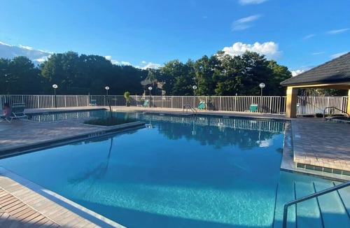 South Semoran Condo | Cozy 2-bedroom condo with AC in brilliant Orlando