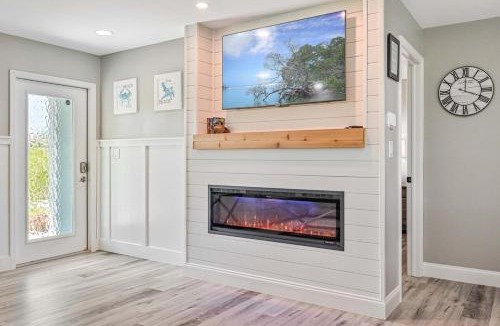 Estero Bay Shores House | Cozy 2 bedroom on the canal with pool and hot tub!