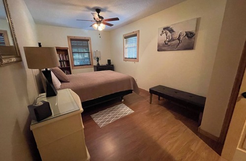 Nassau County House | Cozy 2 room farmhouse on The Ranch @ Traders Hill, pristine equestrian facility.