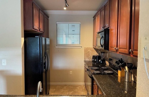 Regal Palms Condo | Cozy 3 Bedroom 3 Bathroom Condo in Bella Piazza