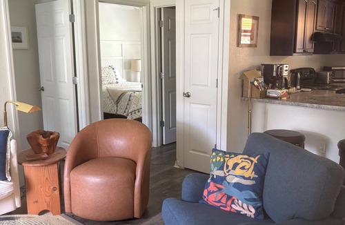 Fellowship House | Cozy and Chic 3 bedroom house close to WEC,OBS,HITS