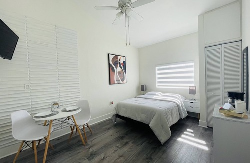 West Perrine Apartment | Cozy and peaceful studio