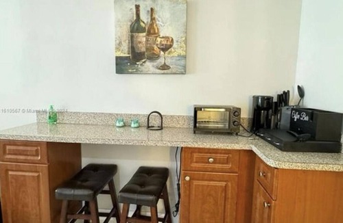 Brickell Apartment | Cozy Brickell Studio