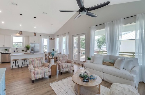 Mississippi City House | Cozy Bright Beach Home- Cajun Paradise -10 guest
