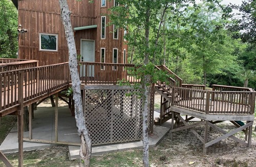 Biloxi Cabin | Cozy Cabin on the River