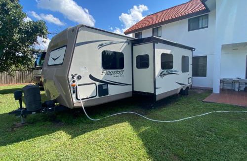 Ludlam Other | Cozy Camper with Private Entrance - Free Parking