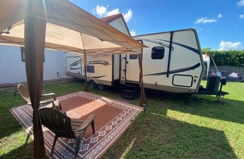 Ludlam Other | Cozy Camper with Private Entrance - Free Parking