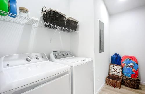 St. Augustine House | Cozy Coastal Cottage Minutes to Beach and Downtown