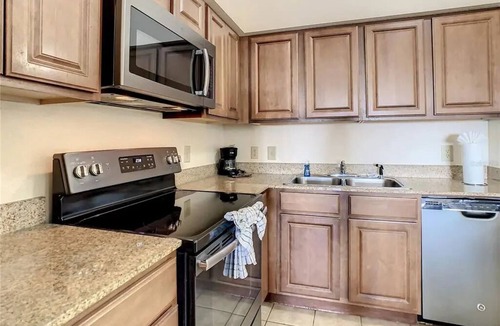 Florida Central Atlantic Coast Resort | Cozy Condo 4Mi from Disney with Resort Amenities