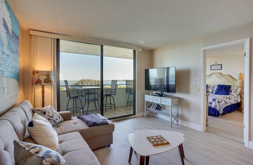 Hudson Condo | Cozy Condo w/Gulf View, Bird Watching + Telescope