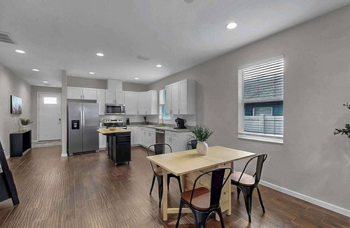 East Tampa House | Cozy Downtown Tampa Retreat
