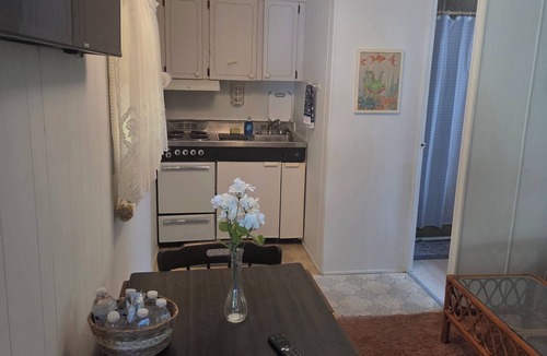 Inverness House | Cozy Duplex 2 Private 1BR/1BA Suites Sleeps 4