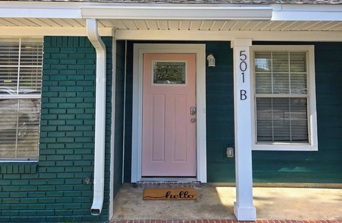 Downtown Apartment | Cozy Duplex Spacious Close to Everything